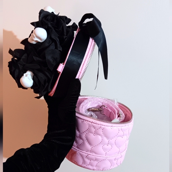 Crossbody Bag (NEW) - Picture 3 of 9